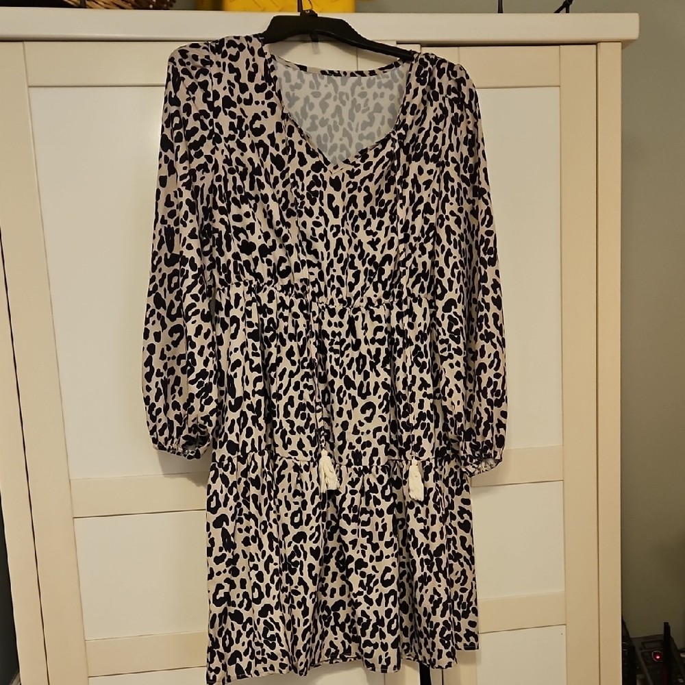 Chic Long Sleeve Leopard Print Dress